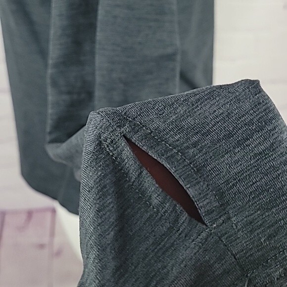 Columbia Gray Omni-wick Long Sleeve Turtle Neck Top. NWOT. Size Medium. - Picture 6 of 7